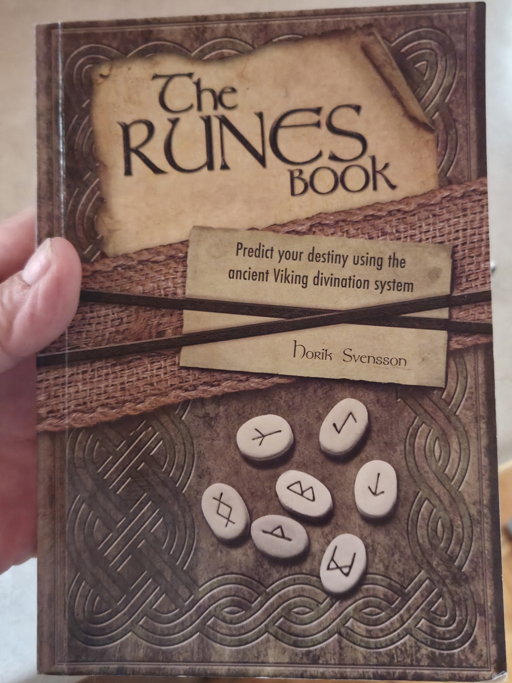 The Runes Book – White Rune Stones with Blue Pouch - Picture 2 of 3